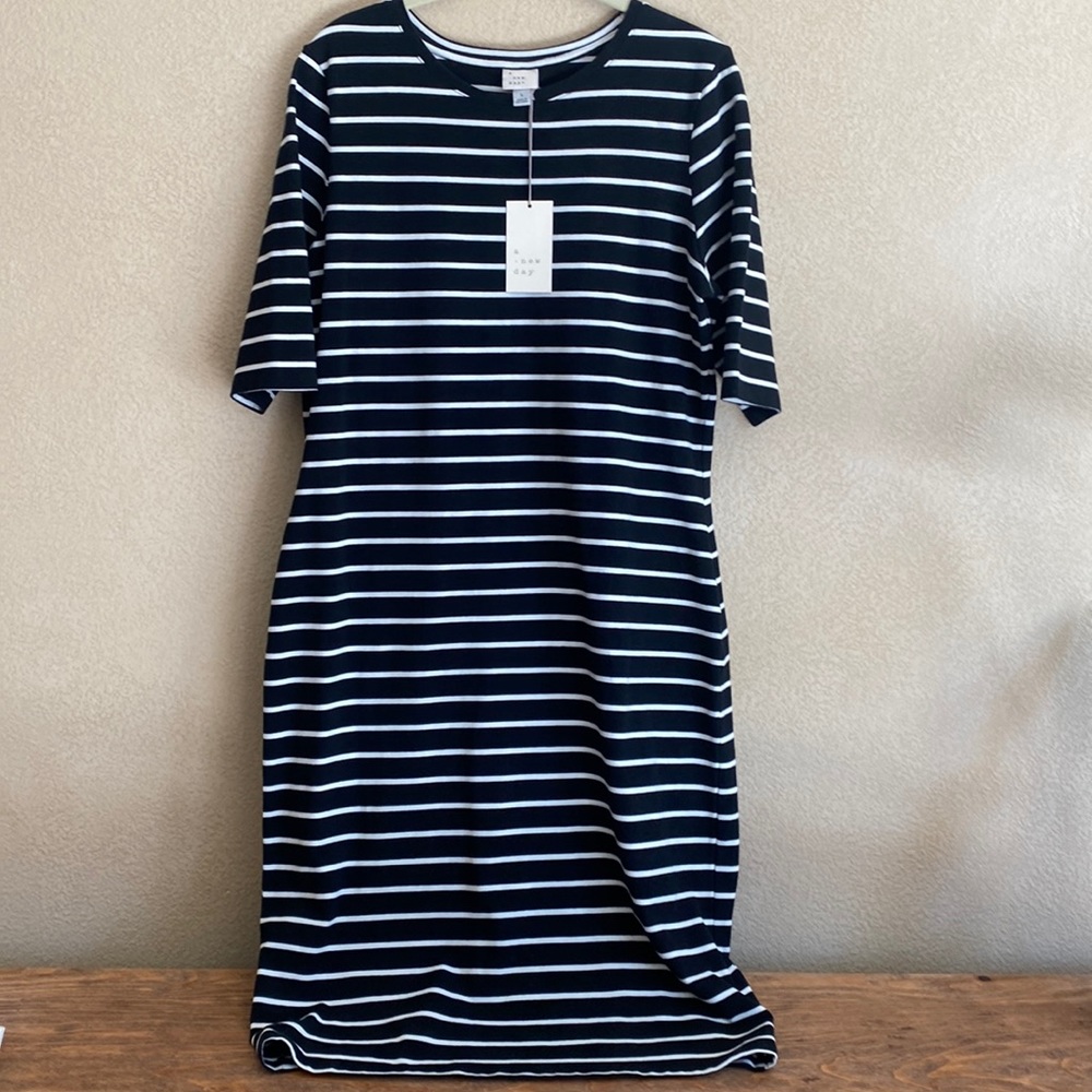 NWT!! A New Day knit dress in black and white stripe. Size L